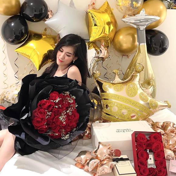 Meet your Posher, Kim - Picture 1 of 1